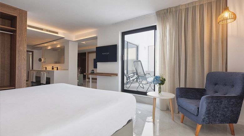 <b>Eurostars Puerto de Ibiza Room</b>. Images powered by <a href="https://www.leonardoworldwide.com/" title="Leonardo Worldwide" target="_blank">Leonardo</a>.