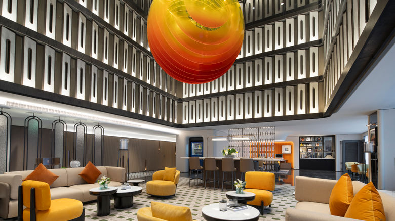 <b>Hampton Inn Kunming Railway Station Lobby</b>. Images powered by <a href="https://www.leonardoworldwide.com/" title="Leonardo Worldwide" target="_blank">Leonardo</a>.