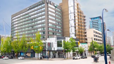 Sandman Hotel Vancouver City Centre