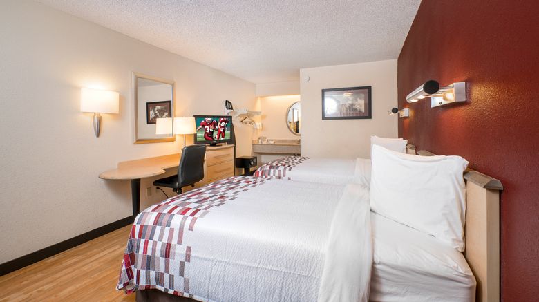 <b>Red Roof Inn Mystic - New London Room</b>. Images powered by <a href="https://www.leonardoworldwide.com/" title="Leonardo Worldwide" target="_blank">Leonardo</a>.