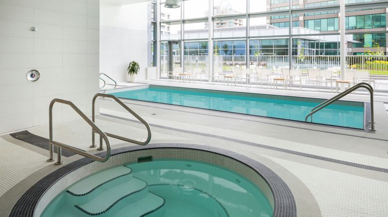 <b>Element Vancouver Metrotown Pool</b>. Images powered by <a href="https://www.leonardoworldwide.com/" title="Leonardo Worldwide" target="_blank">Leonardo</a>.