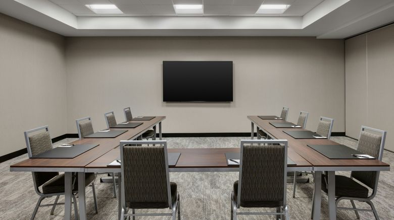 <b>AC Hotel Cincinnati at Liberty Center Meeting</b>. Images powered by <a href="https://www.leonardoworldwide.com/" title="Leonardo Worldwide" target="_blank">Leonardo</a>.