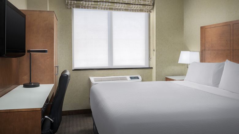 <b>Holiday Inn Express Manhattan West Side Room</b>. Images powered by <a href="https://www.leonardoworldwide.com/" title="Leonardo Worldwide" target="_blank">Leonardo</a>.