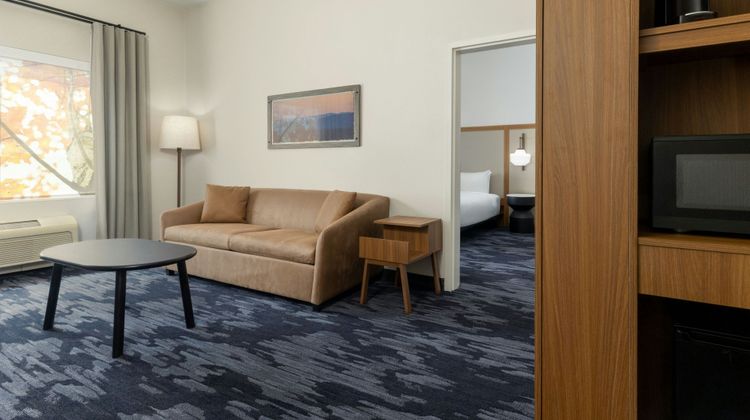 Fairfield Inn & Suites Spokane Airport Room
