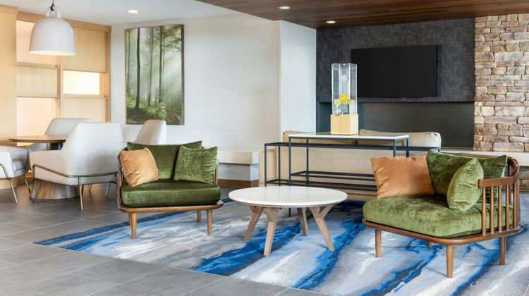Fairfield Inn & Suites Spokane Airport Lobby