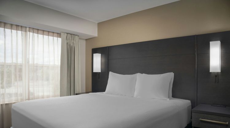Residence Inn by Marriott East Valley Suite
