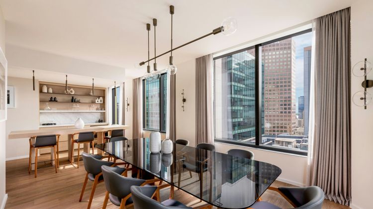 Adelaide Marriott Hotel Suite