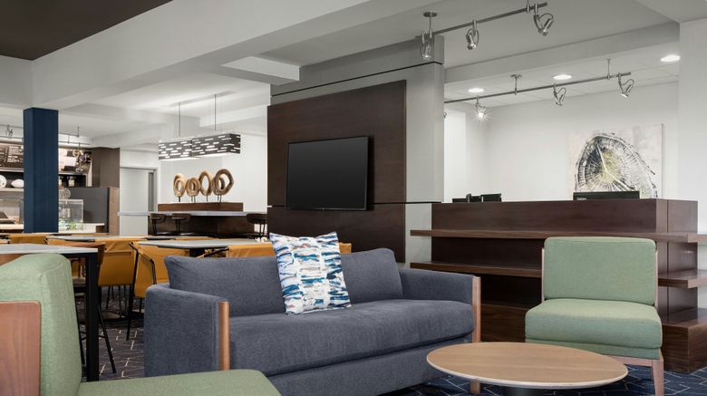 <b>Courtyard Colorado Springs South Lobby</b>. Images powered by <a href="https://www.leonardoworldwide.com/" title="Leonardo Worldwide" target="_blank">Leonardo</a>.