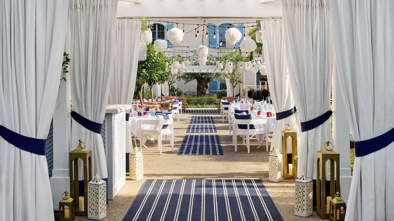 <b>Arev St. Tropez Restaurant</b>. Images powered by <a href="https://www.leonardoworldwide.com/" title="Leonardo Worldwide" target="_blank">Leonardo</a>.