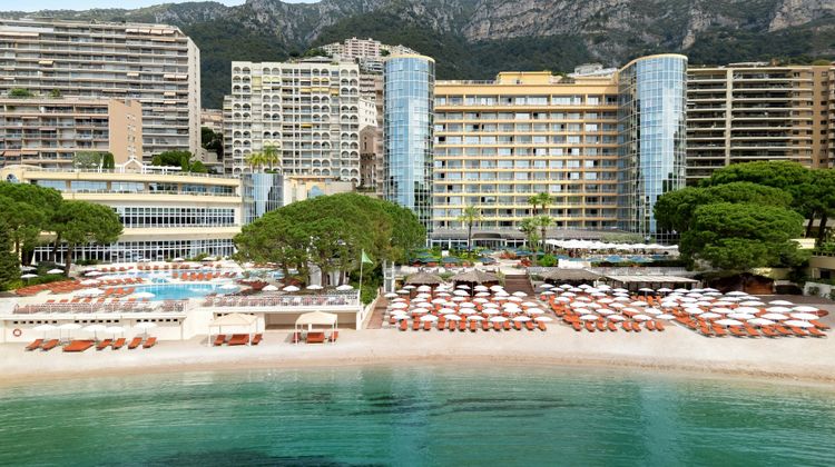 Le Meridien Beach Plaza Beach