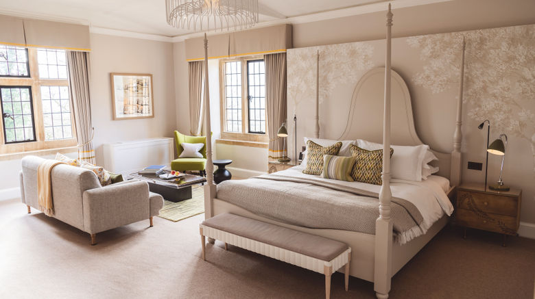 <b>Foxhill Manor at Farncombe Estate Suite</b>. Images powered by <a href="https://www.leonardoworldwide.com/" title="Leonardo Worldwide" target="_blank">Leonardo</a>.