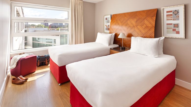 <b>Marlin Empire Square London Bridge Room</b>. Images powered by <a href="https://www.leonardoworldwide.com/" title="Leonardo Worldwide" target="_blank">Leonardo</a>.
