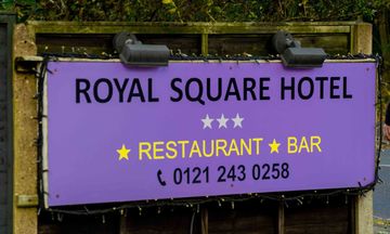 Royal Square Hotel