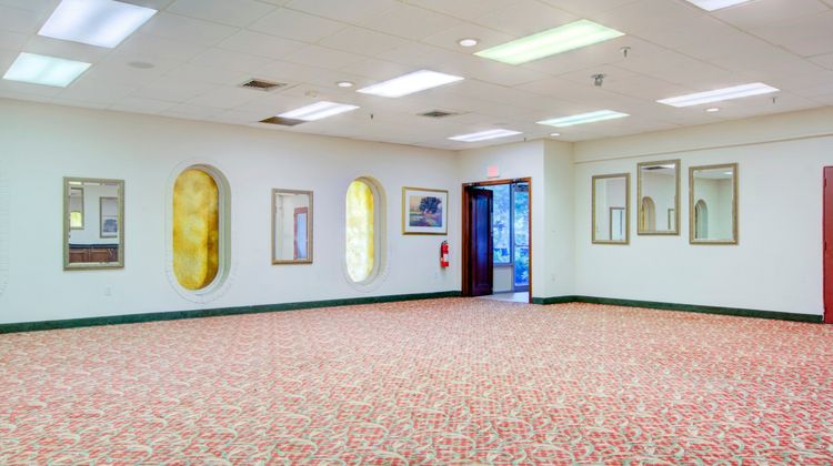OYO Hotel Dundee By Crystal Lake Meeting