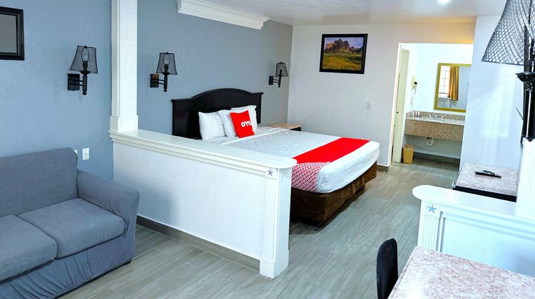 OYO Hotel Three Rivers TX Hwy 72 Room