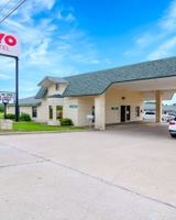 OYO Hotel Three Rivers TX Hwy 72