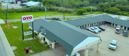 OYO Hotel Three Rivers TX Hwy 72 Exterior
