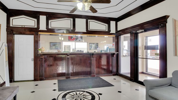OYO Hotel Three Rivers TX Hwy 72 Lobby