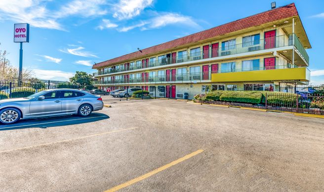 OYO Hotel Houston Southwest I-69 Exterior
