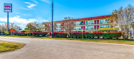 OYO Hotel Houston Southwest I-69 Exterior