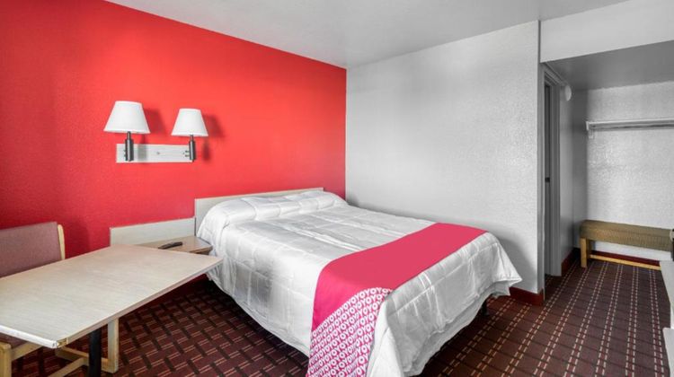 OYO Hotel Houston Southwest I-69 Room