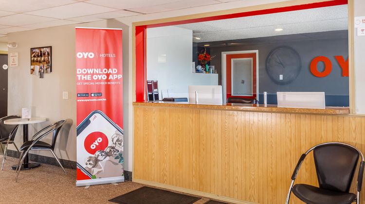 OYO Hotel Shelby MT Hwy 2 & I-15 Lobby