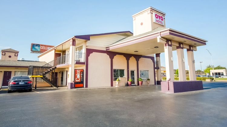 OYO Hotel Texarkana North Heights AR Hwy Exterior