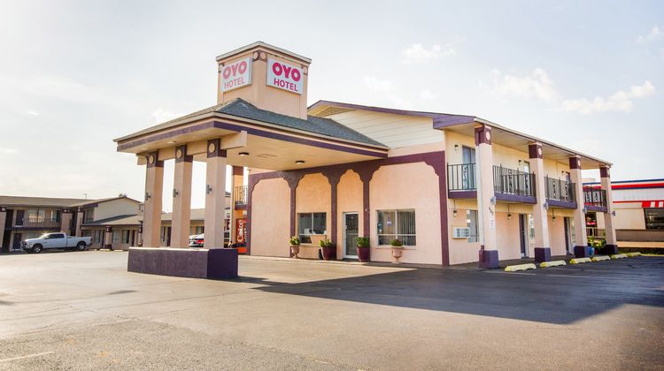 OYO Hotel Texarkana North Heights AR Hwy Exterior