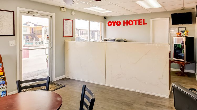 OYO Hotel Texarkana North Heights AR Hwy Lobby