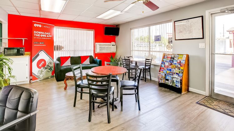 OYO Hotel Texarkana North Heights AR Hwy Lobby
