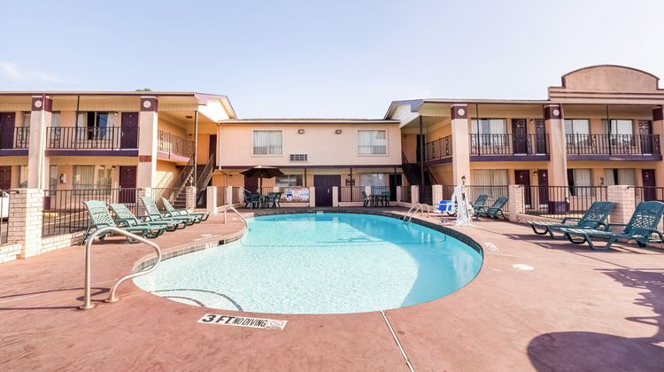 OYO Hotel Texarkana North Heights AR Hwy Room