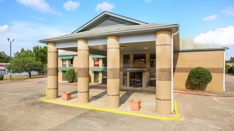<b>OYO Hotel Texarkana Trinity AR Hwy I-30 Exterior</b>. Images powered by <a href="https://www.leonardoworldwide.com/" title="Leonardo Worldwide" target="_blank">Leonardo</a>.