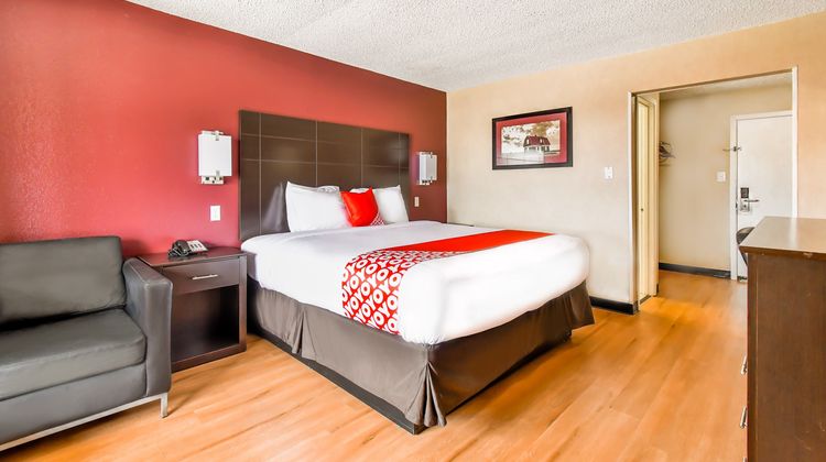 OYO Hotel Tyler Northwest Mineola Hwy Room