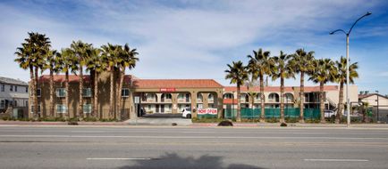 OYO Hotel Palmdale Antelope Valley Exterior