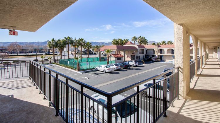OYO Hotel Palmdale Antelope Valley Exterior