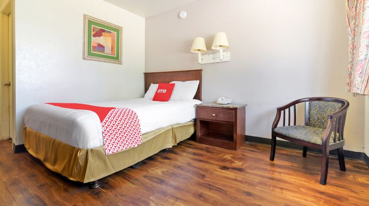 OYO Hotel South Bend Campus Room