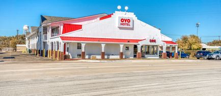 OYO Hotel Waco University Area/ I-35 Exterior