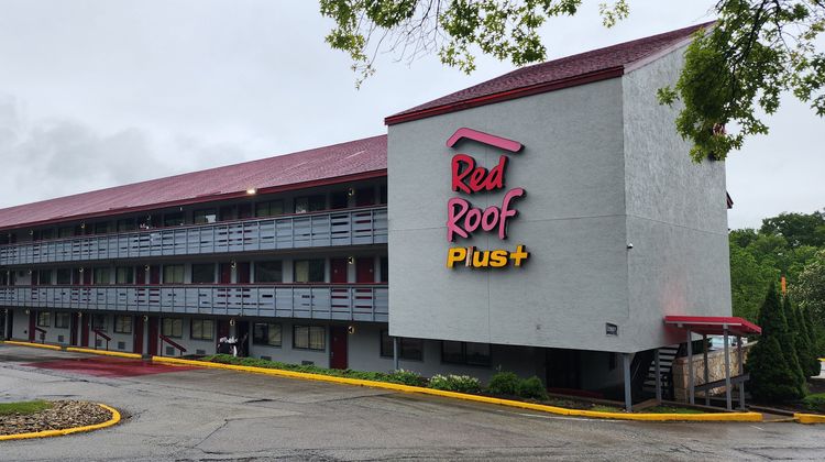 Red Roof PLUS+ Pittsburgh Monroeville Exterior