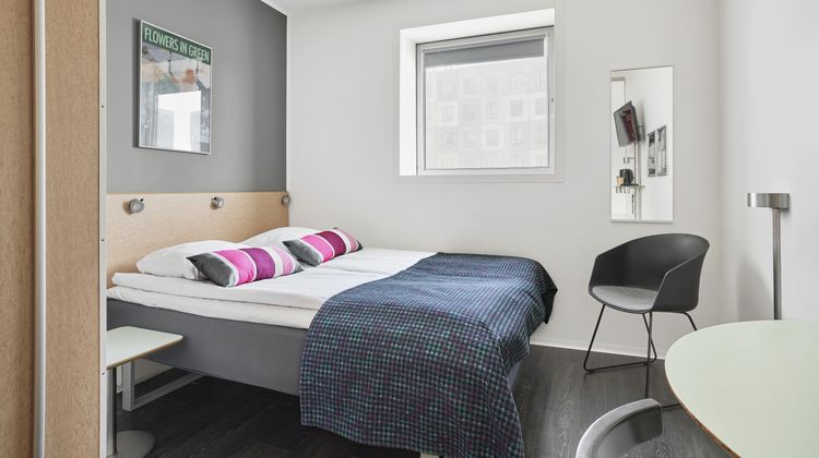 CABINN Metro Hotel Room