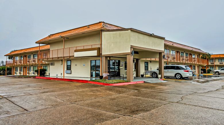 <b>OYO Hotel Lake Charles Hwy 10 Exterior</b>. Images powered by <a href="https://www.leonardoworldwide.com/" title="Leonardo Worldwide" target="_blank">Leonardo</a>.