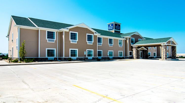 Cobblestone Hotel & Suites Paxton Exterior