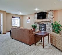 Cobblestone Hotel & Suites Pulaski Lobby