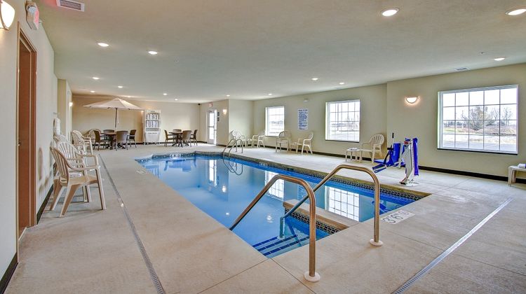 Cobblestone Hotel & Suites Pulaski Pool