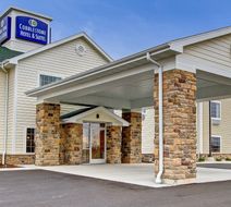 Cobblestone Hotel & Suites Pulaski Exterior
