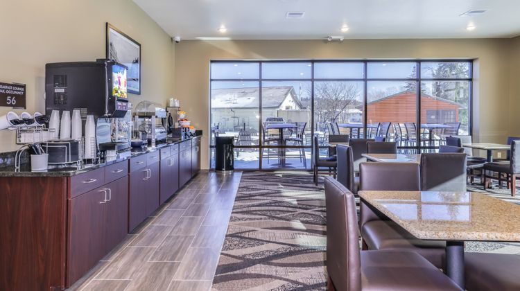 Cobblestone Hotel & Suites Restaurant