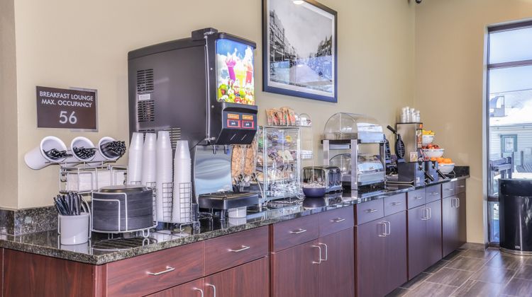 Cobblestone Hotel & Suites Restaurant