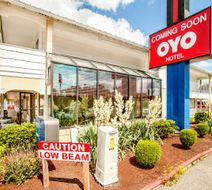 OYO Hotel Centralia Exterior