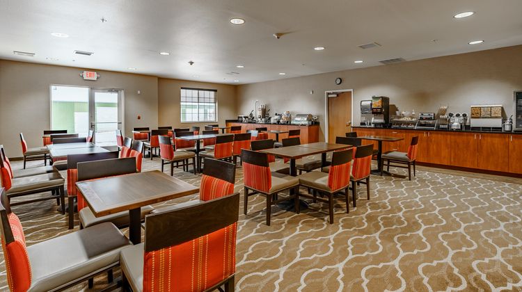 Cobblestone Hotel and Suites Restaurant
