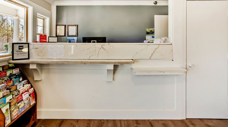 OYO Hotel Ridgeland East Lobby