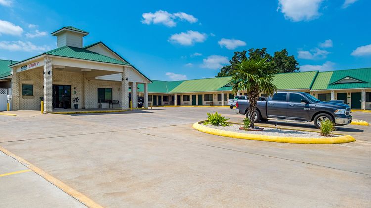 OYO Hotel Yoakum West Exterior